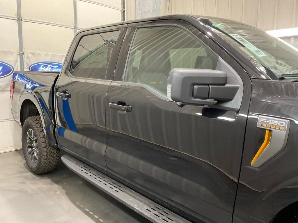 new 2025 Ford F-150 car, priced at $62,949