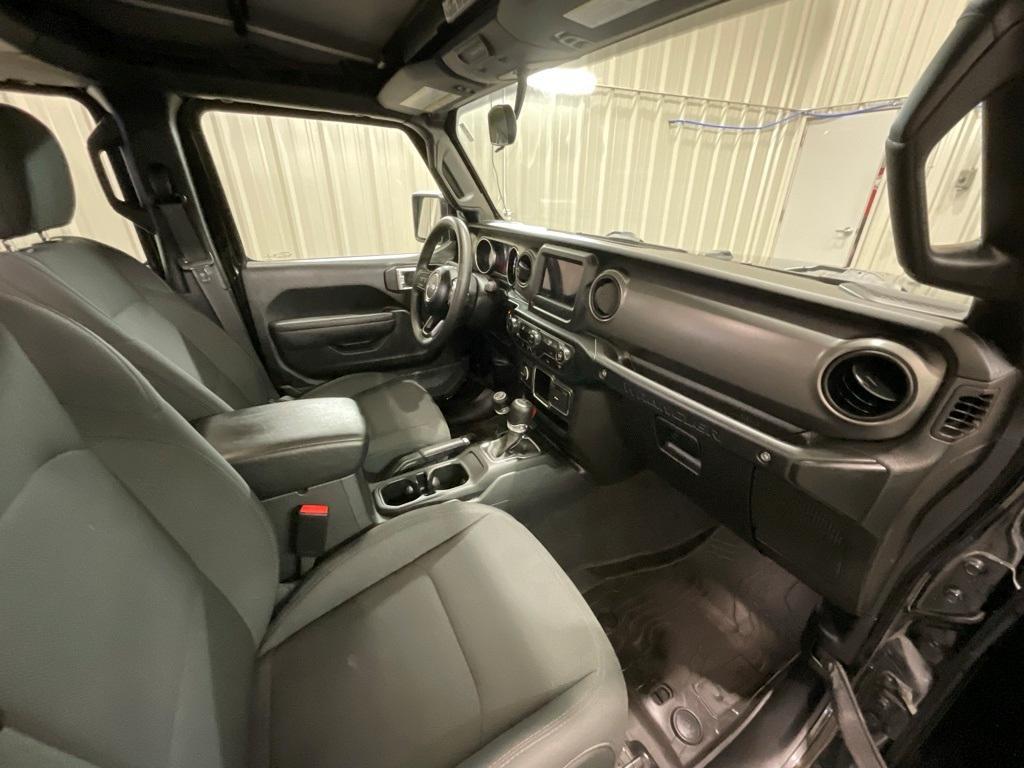 used 2022 Jeep Wrangler Unlimited car, priced at $27,990