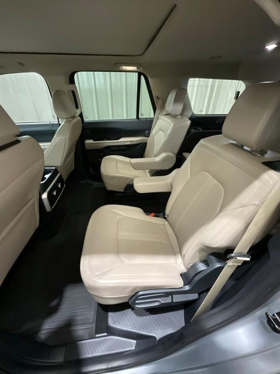 used 2024 Ford Expedition car, priced at $52,980