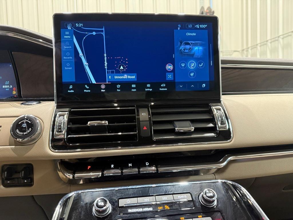 used 2024 Lincoln Navigator car, priced at $76,990