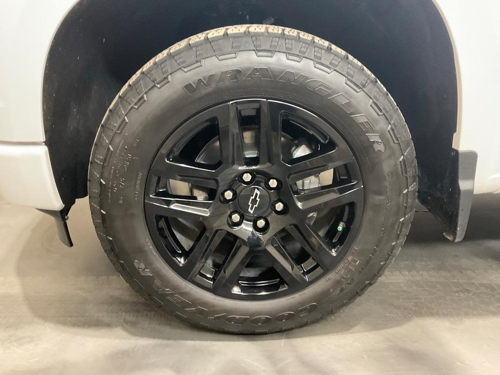 used 2025 Chevrolet Silverado 1500 car, priced at $50,880