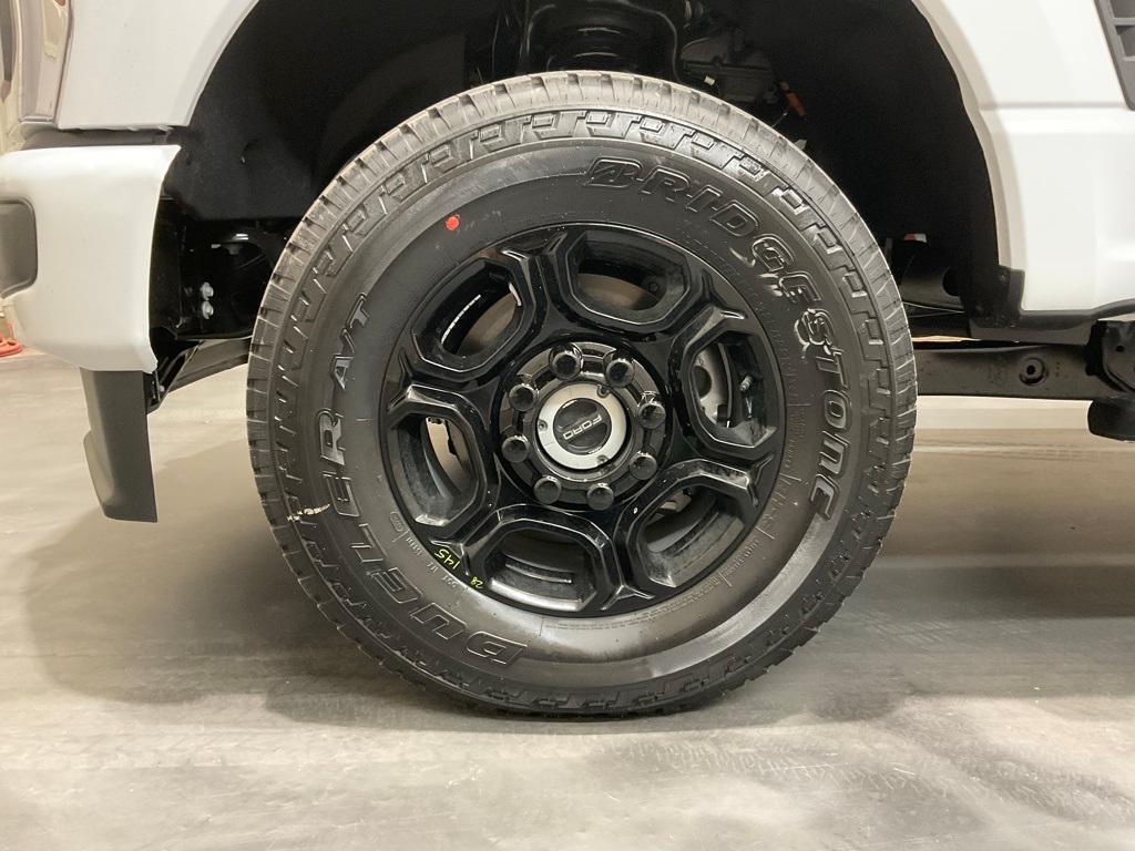 new 2025 Ford F-250 car, priced at $68,790