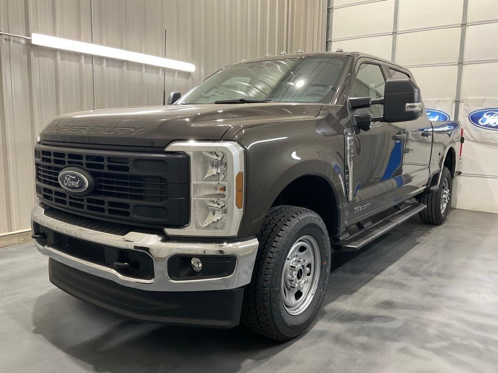 new 2024 Ford F-350 car, priced at $64,700