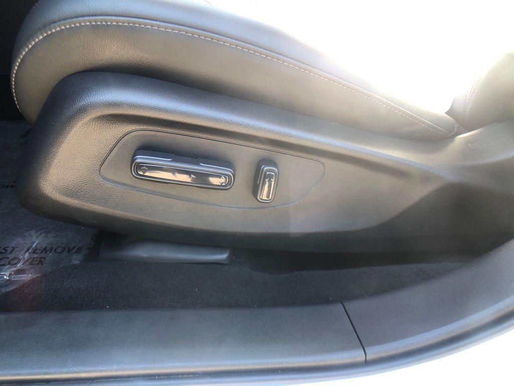 used 2025 Honda HR-V car, priced at $31,699