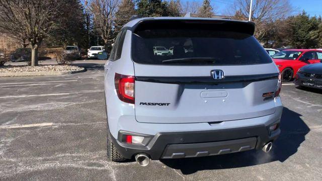 new 2025 Honda Passport car, priced at $46,905