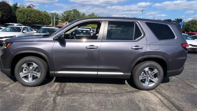 new 2025 Honda Pilot car, priced at $47,725