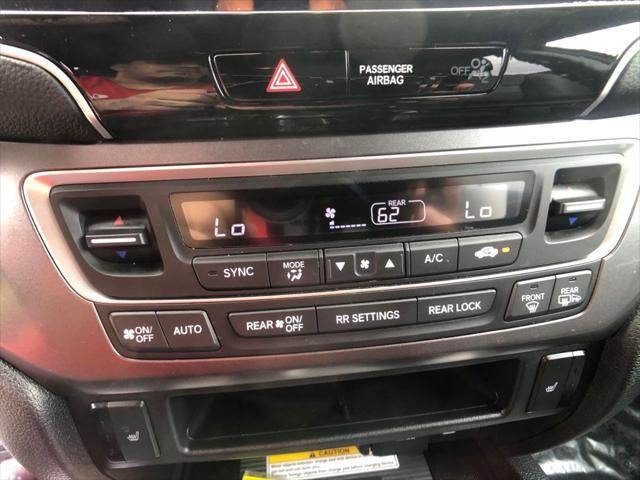 used 2022 Honda Pilot car, priced at $33,353