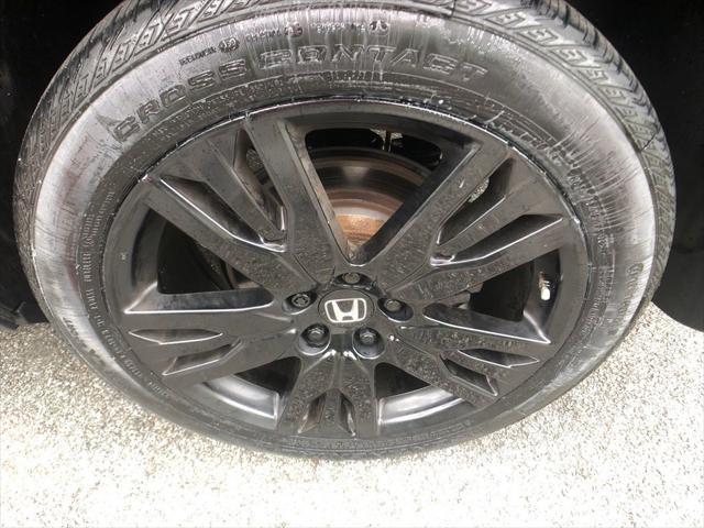 used 2022 Honda Pilot car, priced at $33,353