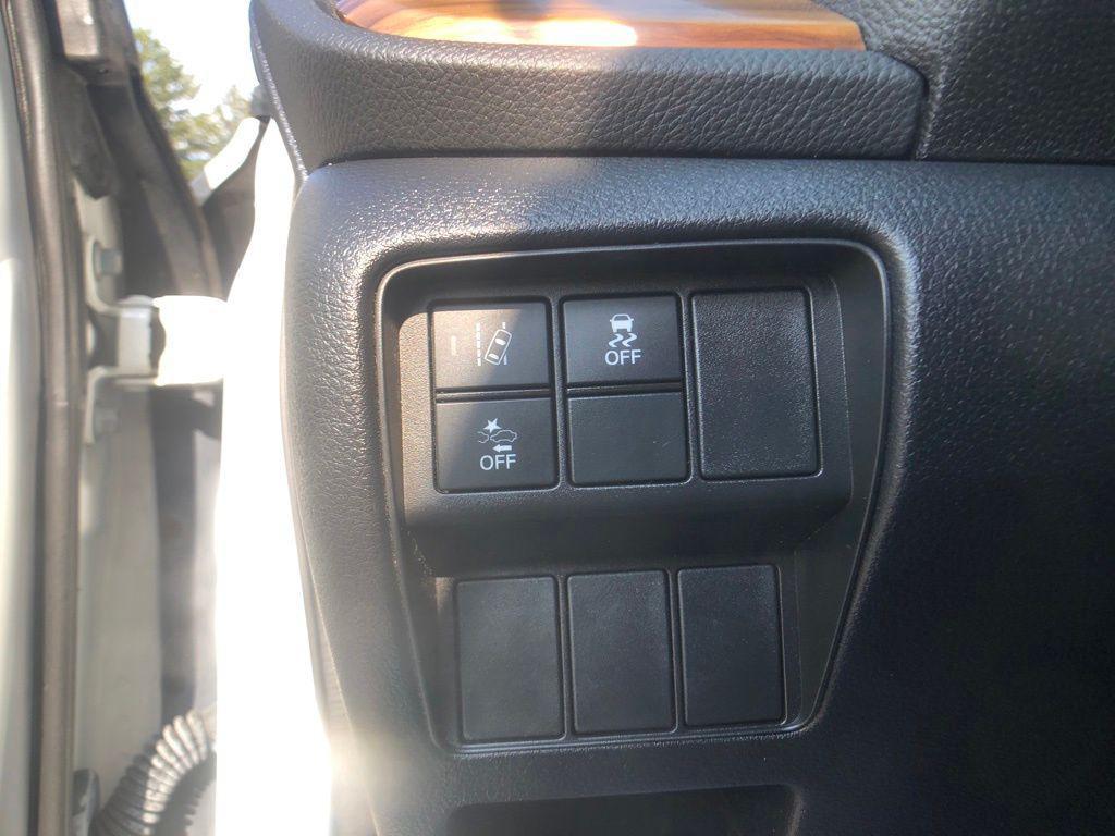 used 2022 Honda CR-V car, priced at $27,999