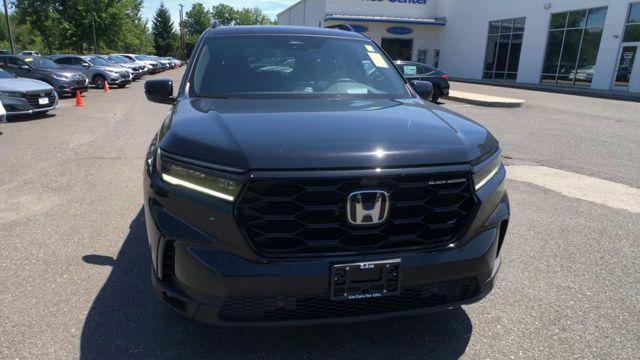 new 2025 Honda Pilot car, priced at $56,030