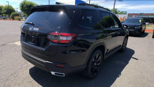 new 2025 Honda Pilot car, priced at $56,030