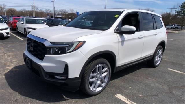 new 2025 Honda Passport car, priced at $44,250