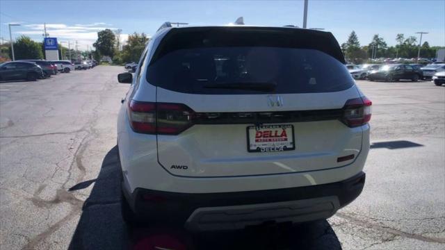 new 2025 Honda Pilot car, priced at $51,305