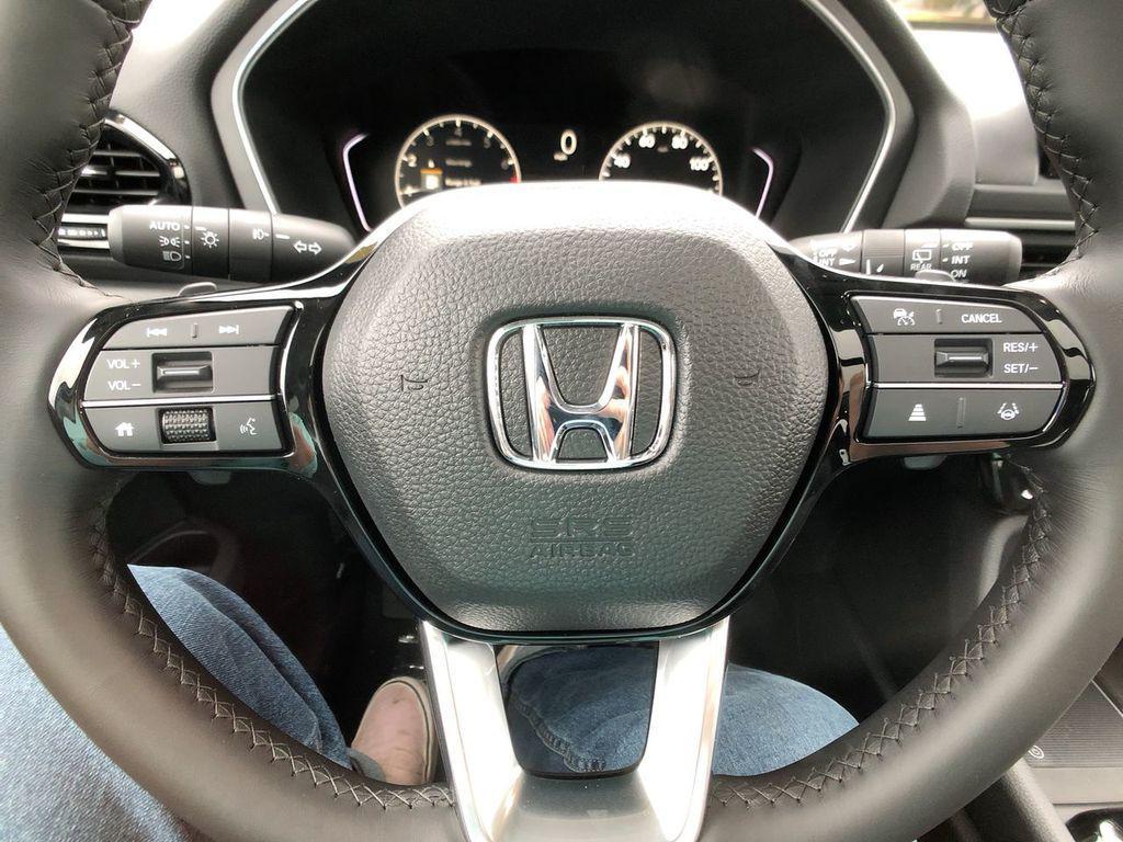 new 2025 Honda Pilot car, priced at $51,095