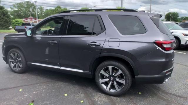 new 2025 Honda Pilot car, priced at $54,530