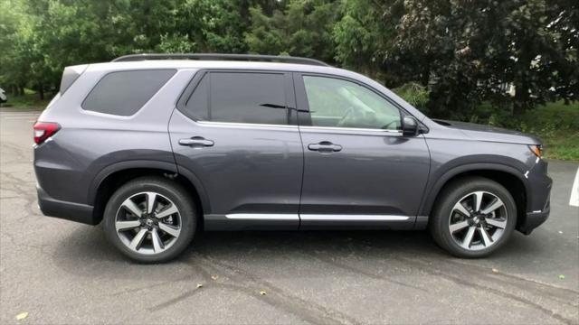 new 2025 Honda Pilot car, priced at $54,530