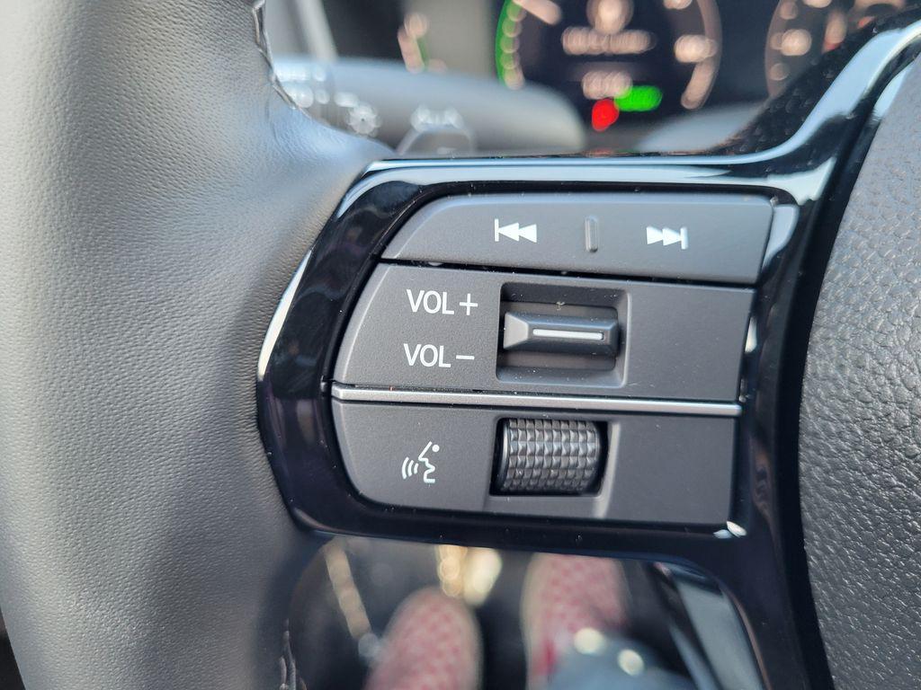 new 2025 Honda Civic Hybrid car, priced at $34,300