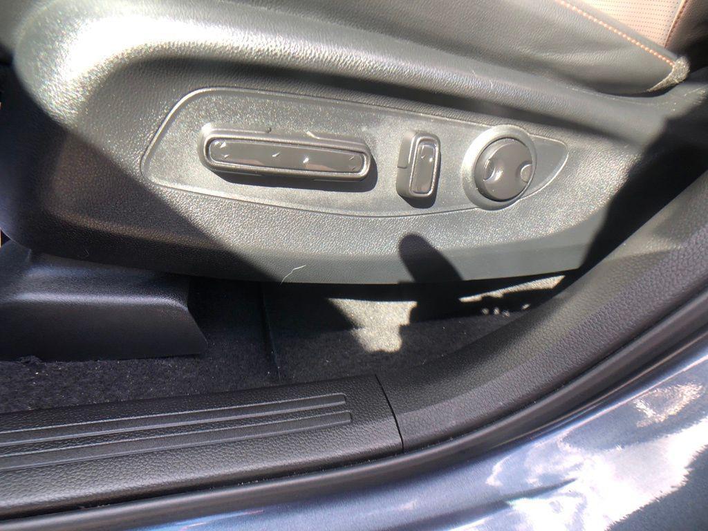 used 2023 Honda CR-V Hybrid car, priced at $35,530