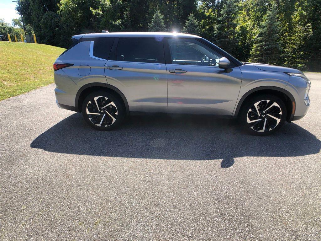 used 2022 Mitsubishi Outlander car, priced at $23,658