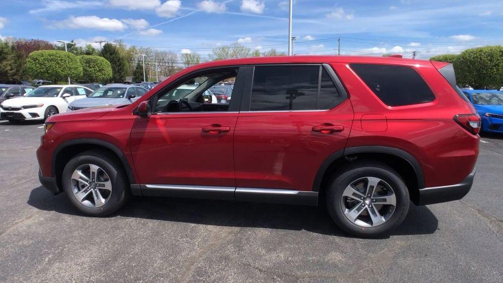 new 2025 Honda Pilot car, priced at $47,550