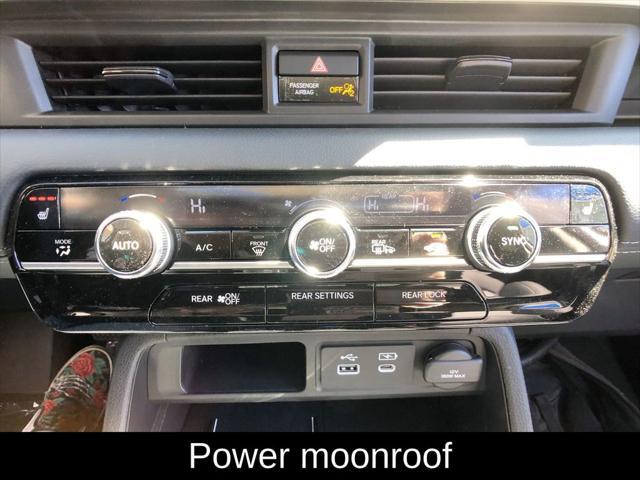 used 2025 Honda Pilot car, priced at $49,870