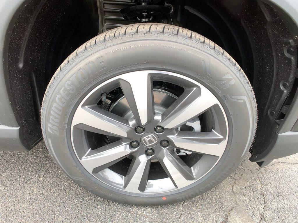 new 2025 Honda Pilot car, priced at $54,530