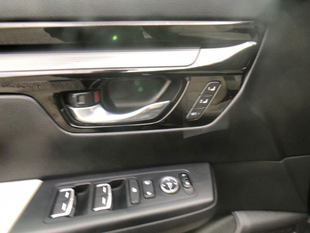 used 2023 Honda CR-V car, priced at $33,999