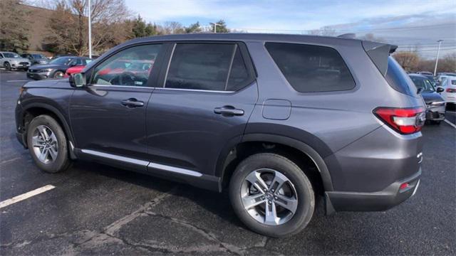 new 2025 Honda Pilot car, priced at $46,995