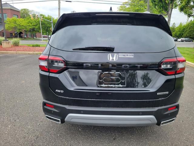 new 2025 Honda Pilot car, priced at $52,950
