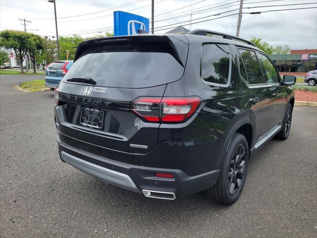 new 2025 Honda Pilot car, priced at $52,950