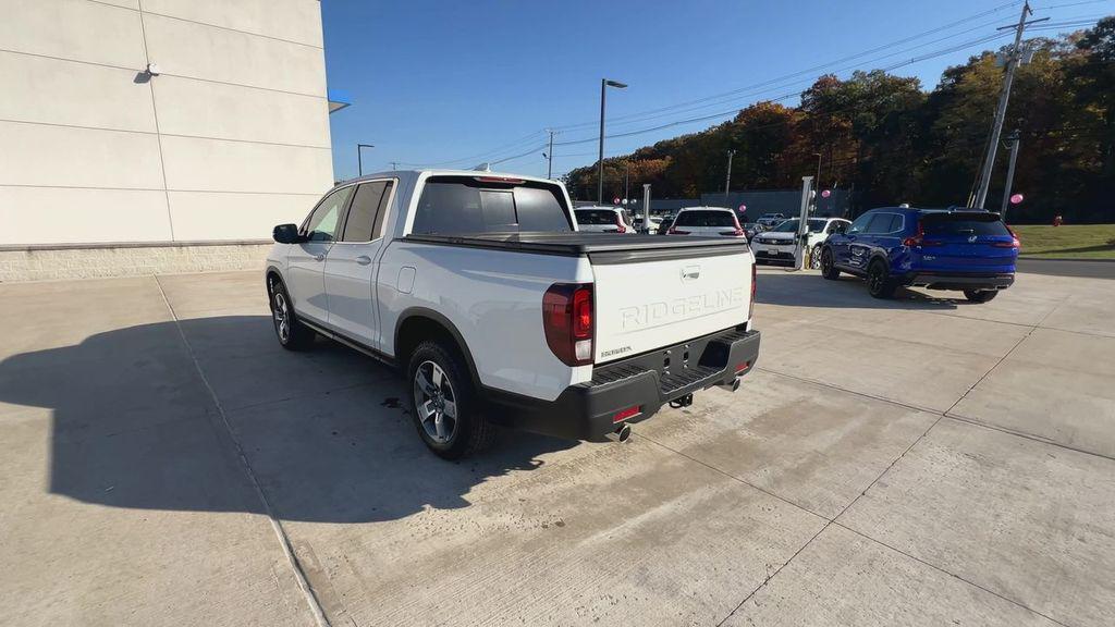 new 2025 Honda Ridgeline car, priced at $46,585