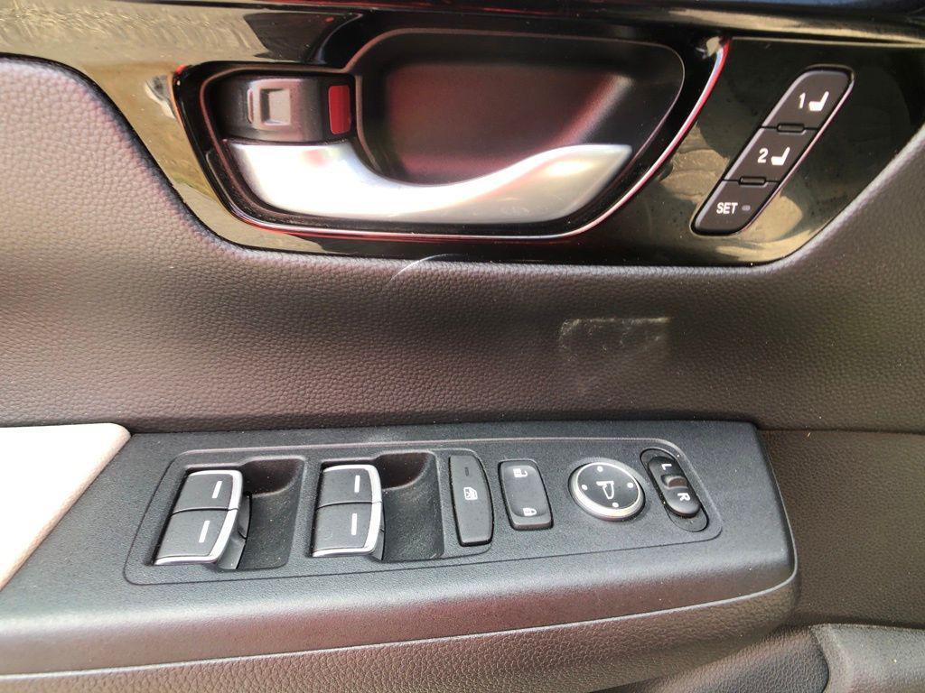 used 2024 Honda CR-V car, priced at $34,549