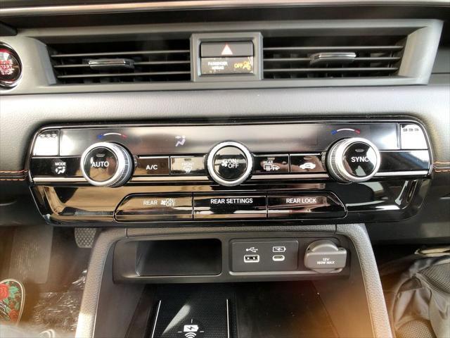 new 2025 Honda Pilot car, priced at $50,850