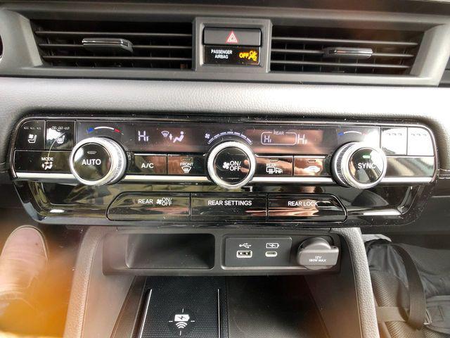 new 2025 Honda Pilot car, priced at $54,985