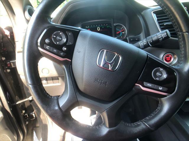 used 2022 Honda Pilot car, priced at $33,190