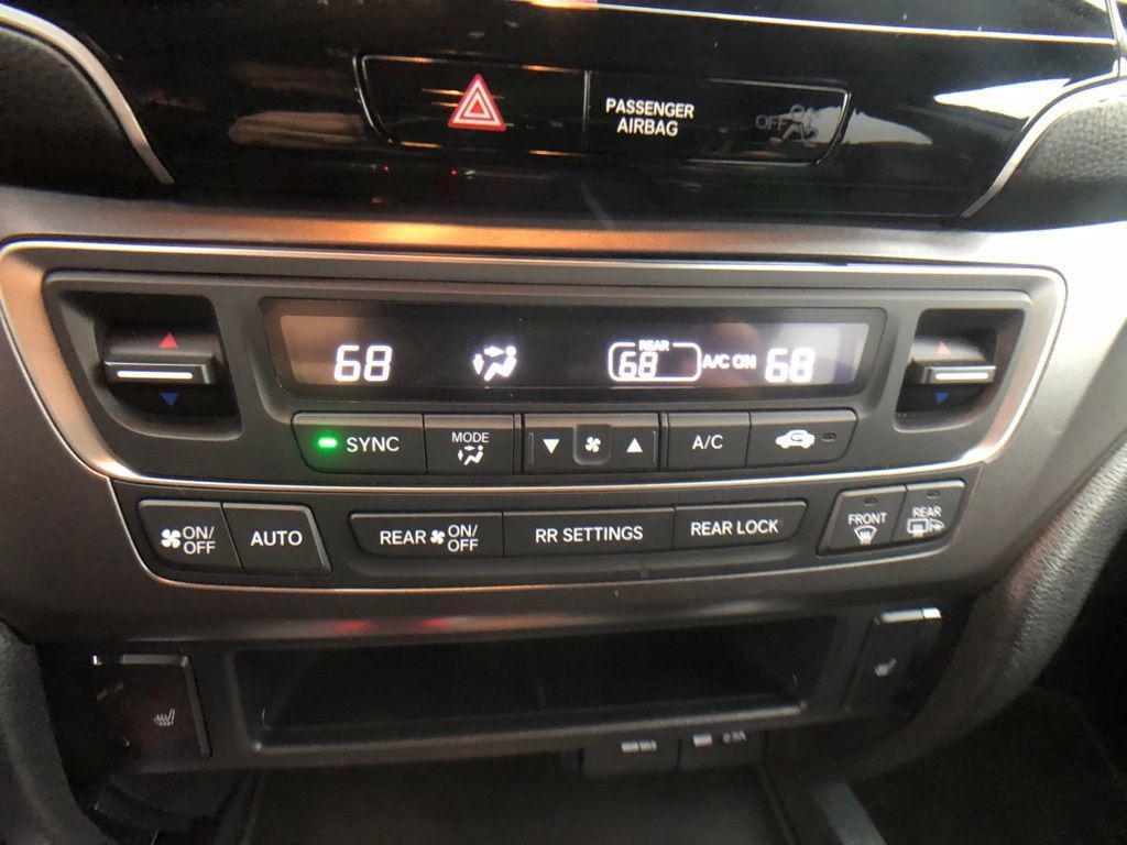 used 2022 Honda Pilot car, priced at $28,605