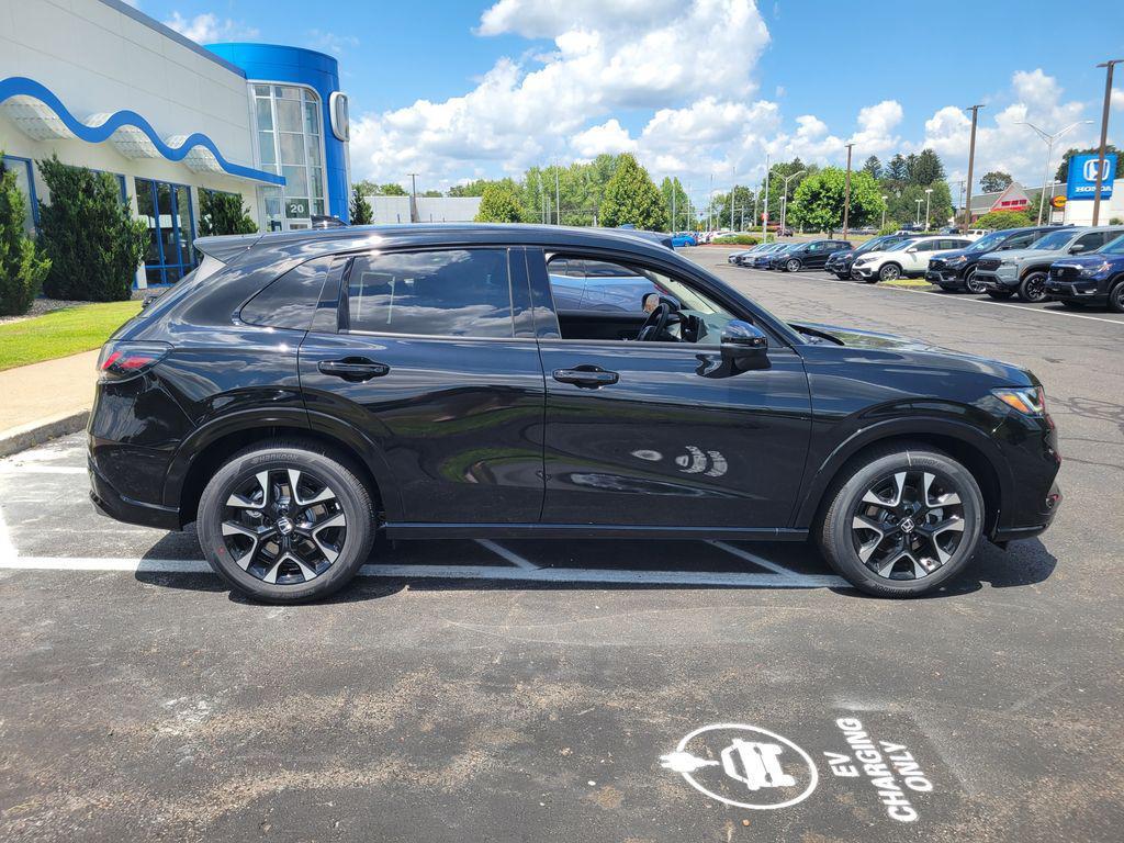 new 2026 Honda HR-V car, priced at $33,000