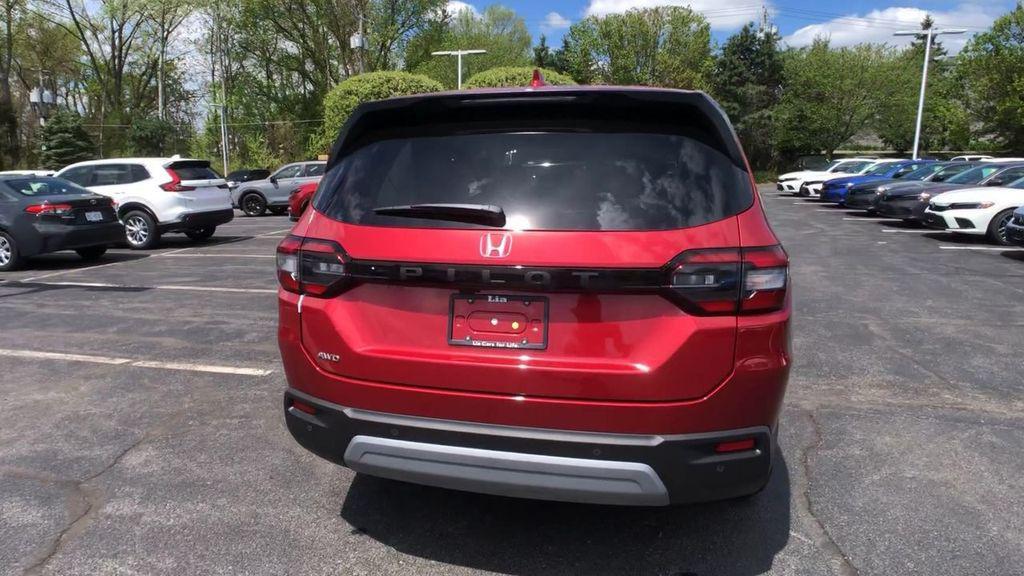 new 2025 Honda Pilot car, priced at $47,550