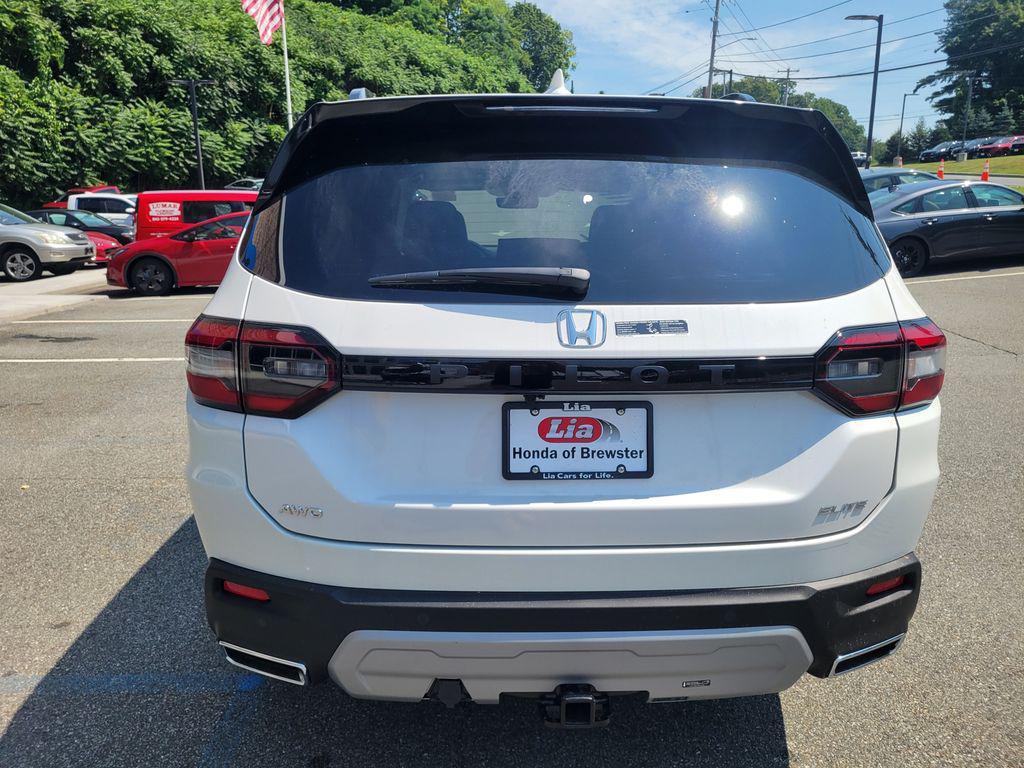 new 2025 Honda Pilot car, priced at $56,705