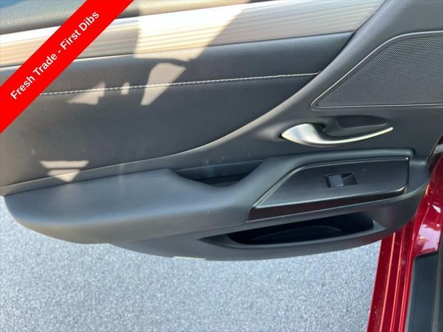 used 2019 Lexus ES 350 car, priced at $24,700