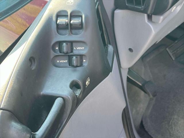 used 2000 Dodge Caravan car, priced at $5,000
