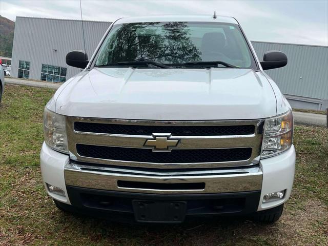 used 2011 Chevrolet Silverado 1500 car, priced at $15,400