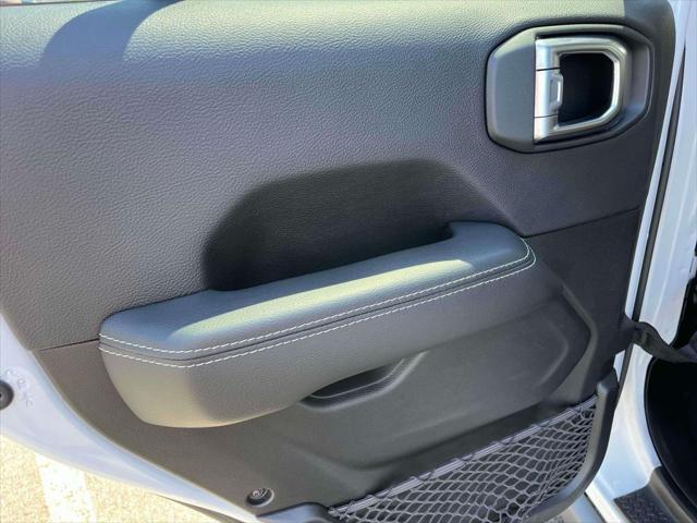 used 2022 Jeep Gladiator car, priced at $37,200