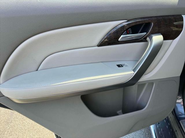 used 2013 Acura MDX car, priced at $10,600