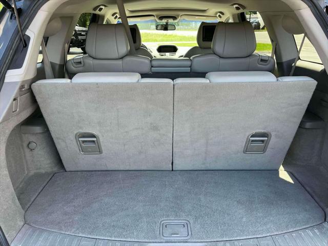 used 2013 Acura MDX car, priced at $10,600