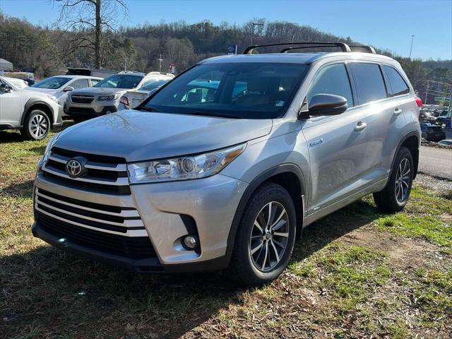 used 2017 Toyota Highlander Hybrid car, priced at $22,800