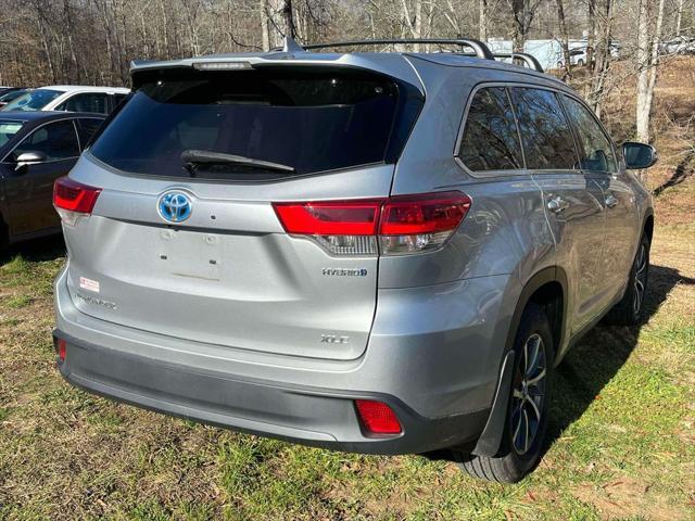 used 2017 Toyota Highlander Hybrid car, priced at $22,800