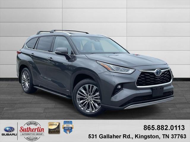 used 2021 Toyota Highlander Hybrid car, priced at $36,900