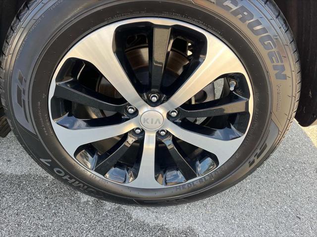 used 2017 Kia Sorento car, priced at $11,700