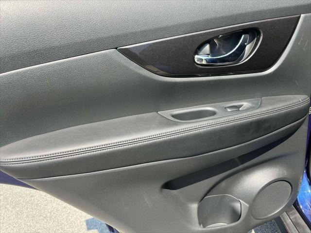 used 2019 Nissan Rogue car, priced at $13,414
